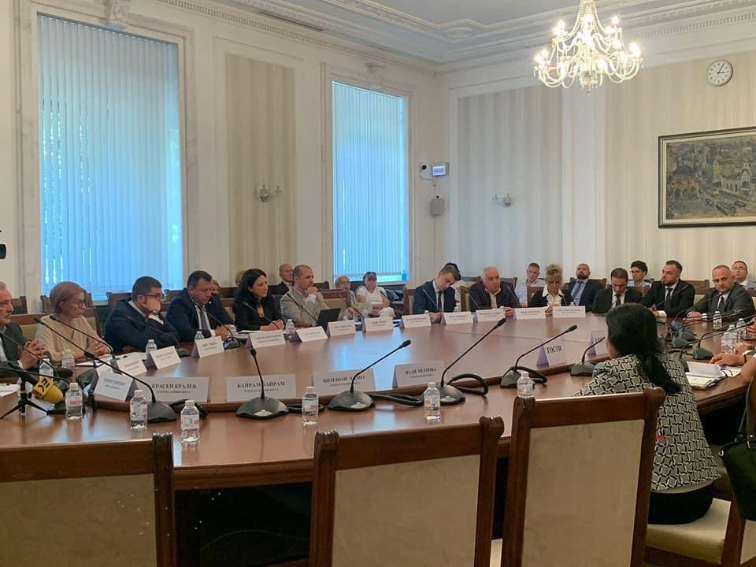 Комисията за разследване на Исторически парк е като махленска седянка с тежест на Върховния съд