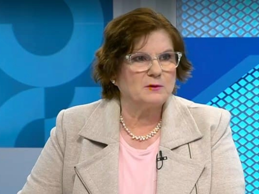 Адв. Чобанова твърди, че е получила заплаха да оттегли кандидатурата си за член на ВСС. 