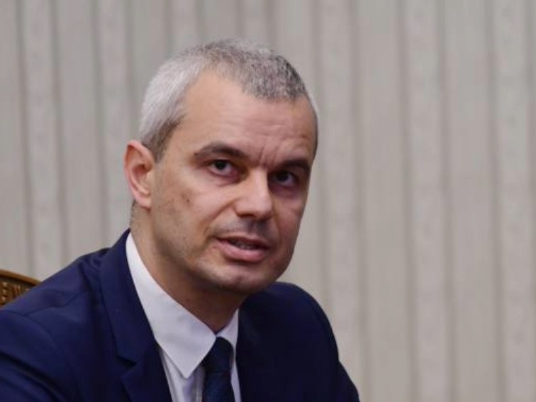 Костадин Костадинов отново подпомага властта.